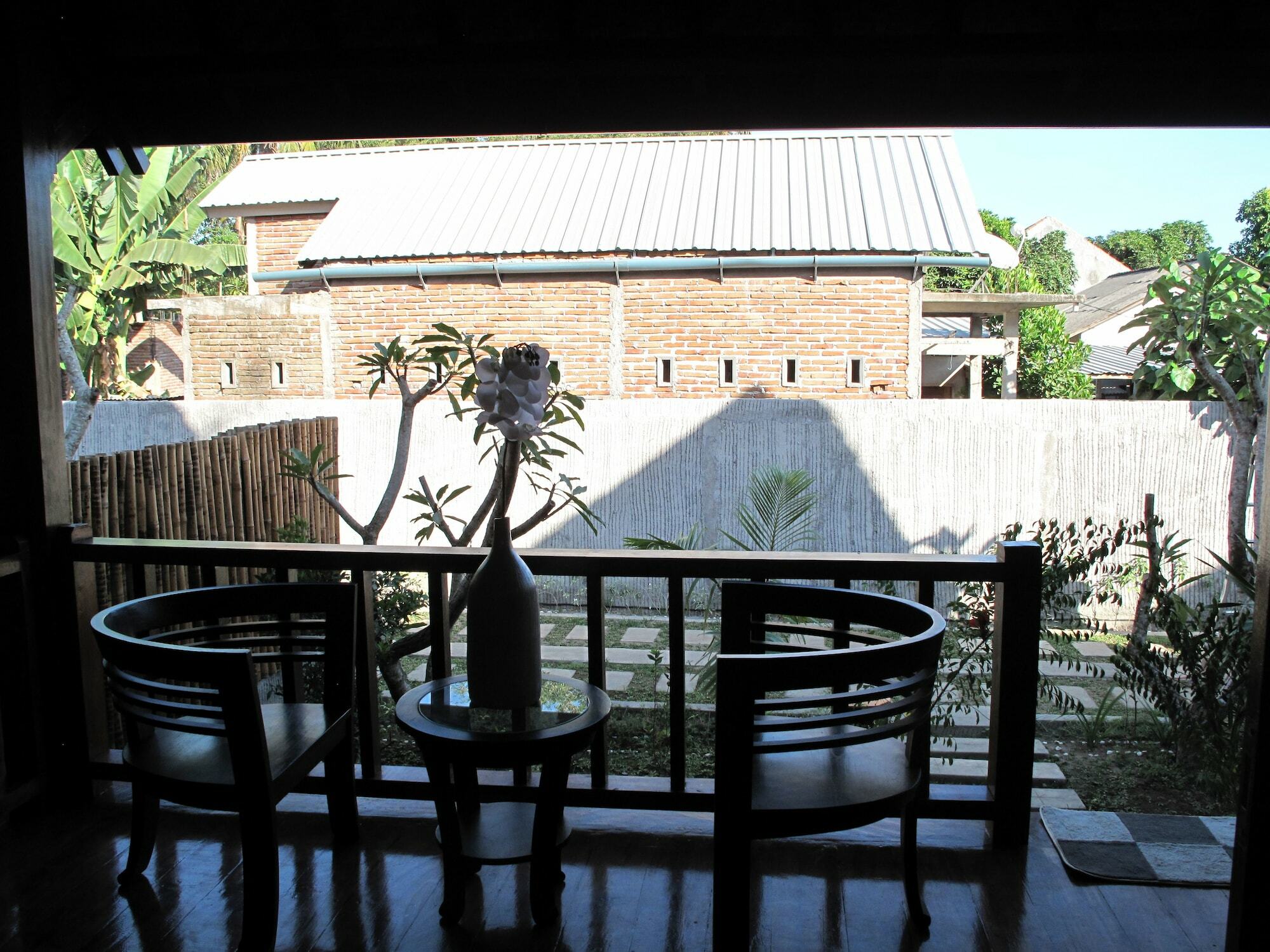 Yoki'S Bungalow Kuta  Exterior photo